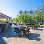 Hotel Grand Emir &