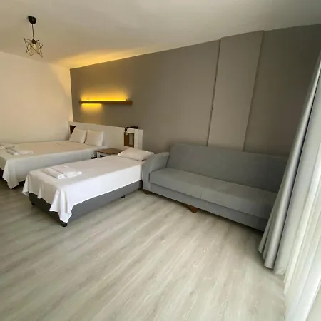 Hotel Grand Emir & 4*