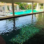 Hotel Grand Emir &